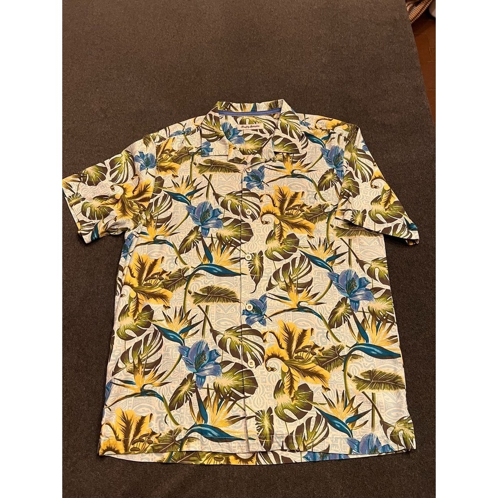 #B022 Tommy Bahama Mens M Tropical Floral Hawaiian Shirt Blue Green Yellow Short